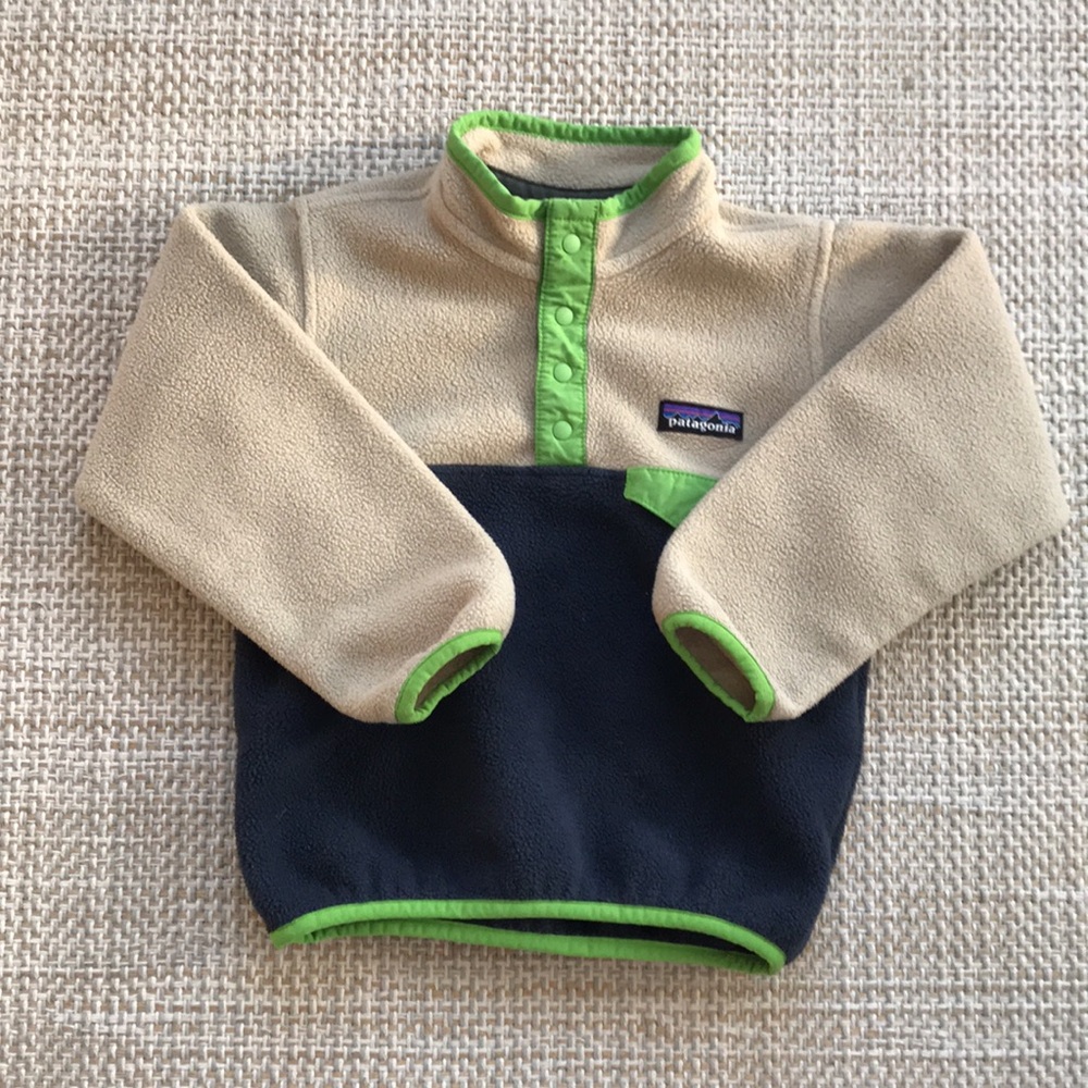 Patagonia Fleece Pullover (size 3T)